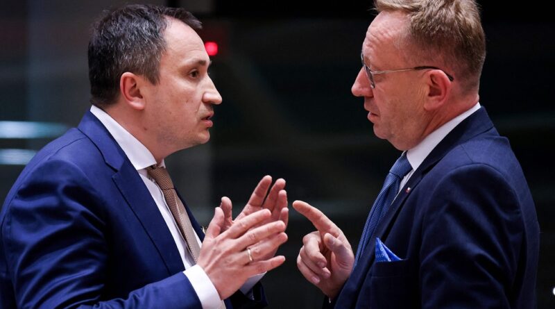 Czech minister warns of consequences when Poland and Ukraine `retaliate, tit for tat` 0